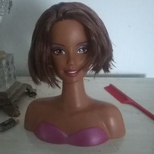 Mini mannequin doll